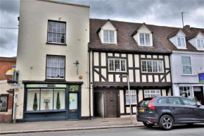 Tudor Cottage - hidden treasure